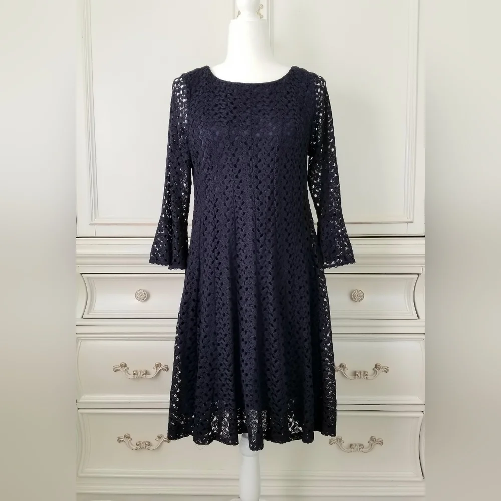 Roz And Ali Blue Crochet Lace 3/4 Bell Sleeve Knee Length Lined Dress 6 NWT